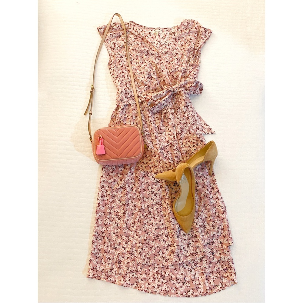 ❌❌SOLD❌❌Max Studio Pink Flora Side Tie Dress